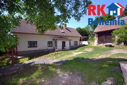 Prodej samostatného rodinného domu o dispozici 4+1 v obci Kunice u Říčan.