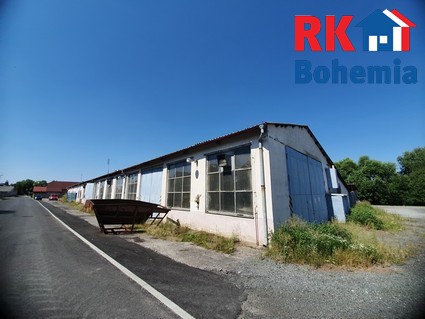 Prodej, výrobní hala, prostor 1834 m2, pozemek 3755 m2, Smilovice - Fotka 1