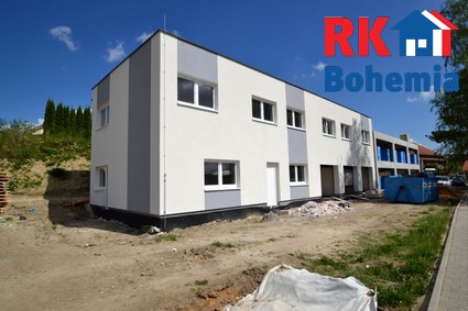 Prodej novostavby bytu 3+kk s garáží v obci Poříčany u Českého Brodu, celkem cca 88,47 m2.