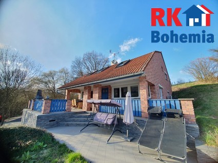 Prodej, rodinný dům, pozemek 3600 m2, Žerčice, okr. Mladá Boleslav - Fotka 1