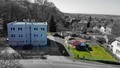pohled na dům a přidělenou zahrádku