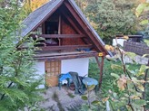 Ve výhradním zastoupení majitele nabízíme krásnou chatu 2+1+2 x terasa nedaleko vodní nádrže Slapy