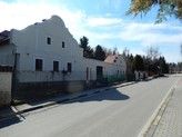 Krásný,prostorný,vícegenerační novostavba domu, která by mohla sloužit i jako penzion nebo wellness.