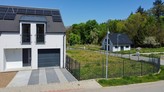 Prodej rodinného domu 5+kk s garáží, parkovacím stáním a zahradou v obci Chocerady - Komorní hrádek
