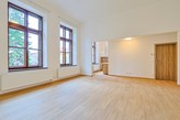 Pronájem nově zrekonstruovaného bytu 1+kk o výměře 51 m2 v Českém Brodě na náměstí.