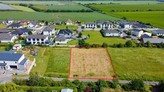 Prodej pozemku o výměře 1146 m2 pro výstavbu rodinného domu v obci Tuchoraz u Českého Brodu.