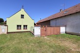 Prodej rodinného domu 3+kk v Kounicích u Českého Brodu, celková výměra pozemku 768 m2